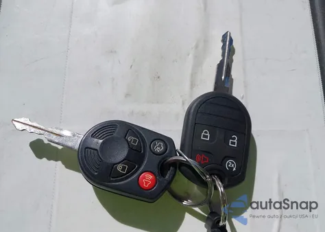 2012 Ford Escape Limited z USA, uszkodzony, nr VIN 1FMCU9EG0CKC26734